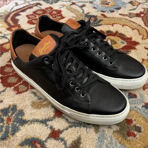 Good Man Brand Lo-Top Leather Sneakers